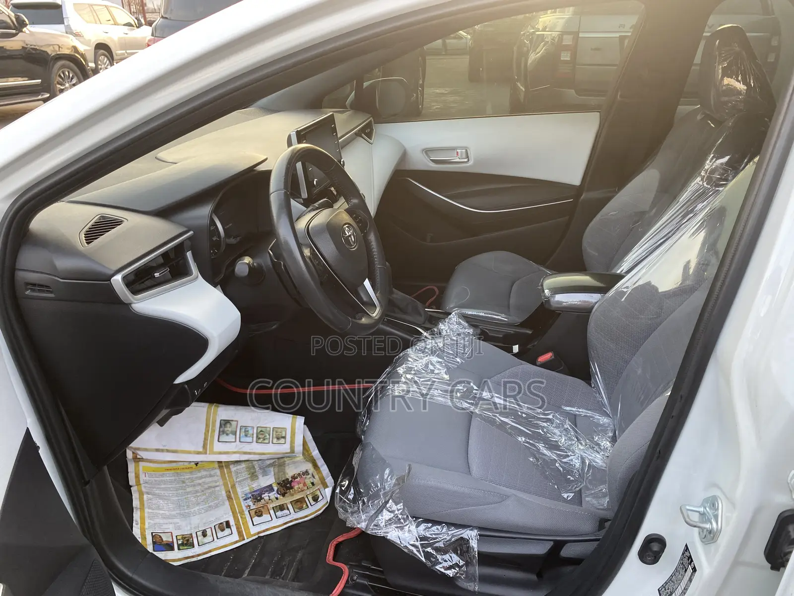 Toyota Corolla SE 2021 White