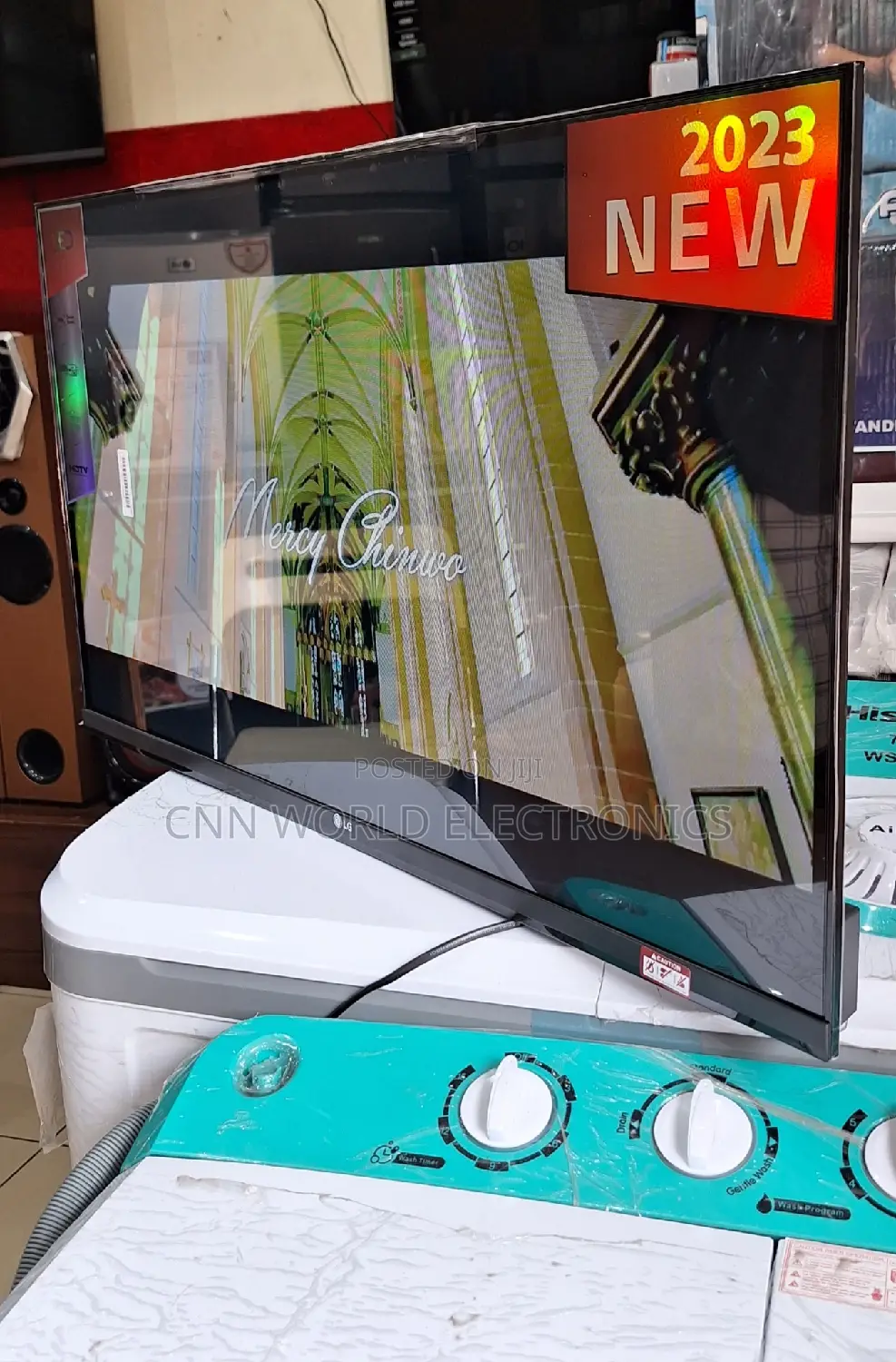 New LG Smart 32"Inches Flameless TV Netflix Youtube App