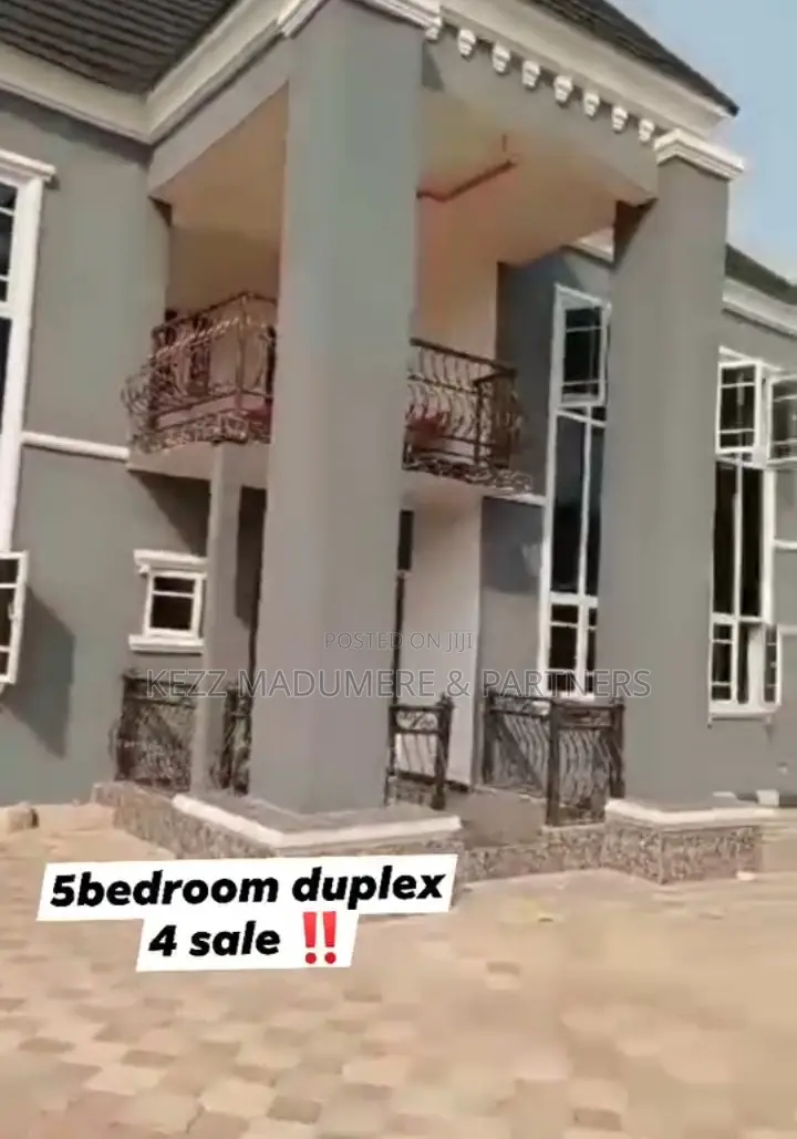 5bdrm Duplex in Off Nta Road, Port-Harcourt for sale