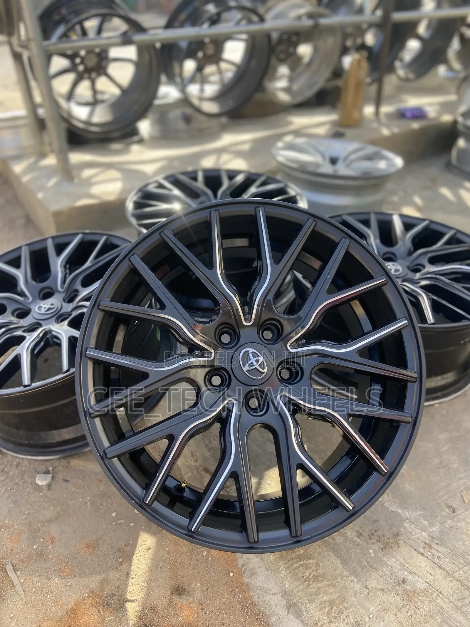 Newer Design Alloyed Wheels for Camry,Lexus Jeep/Car Honda