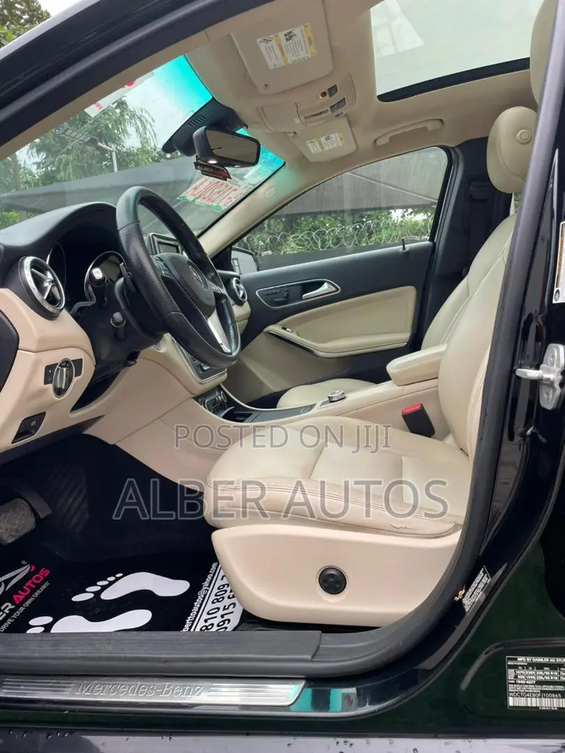 Mercedes-Benz GLA-Class GLA250 4MATIC 4dr SUV AWD (2.0L 4cyl Turbo 7AM)