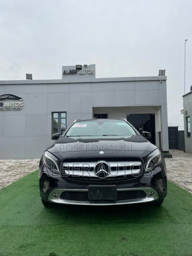 Mercedes-Benz GLA-Class GLA250 4MATIC 4dr SUV AWD (2.0L 4cyl Turbo 7AM)