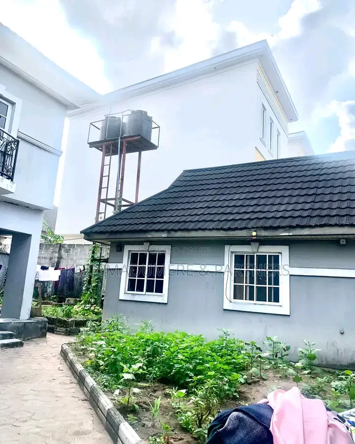 4bdrm Duplex in Dr Peter Odili, Port for sale