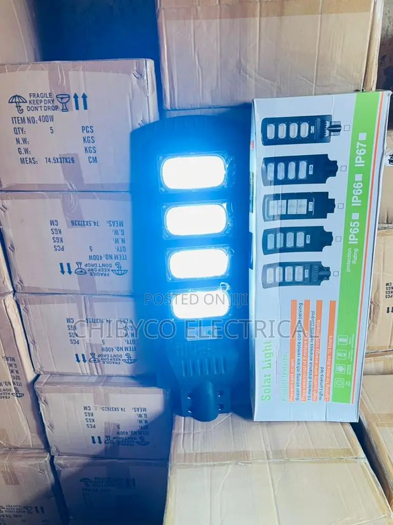 400watts 4eyes Solar Street Light
