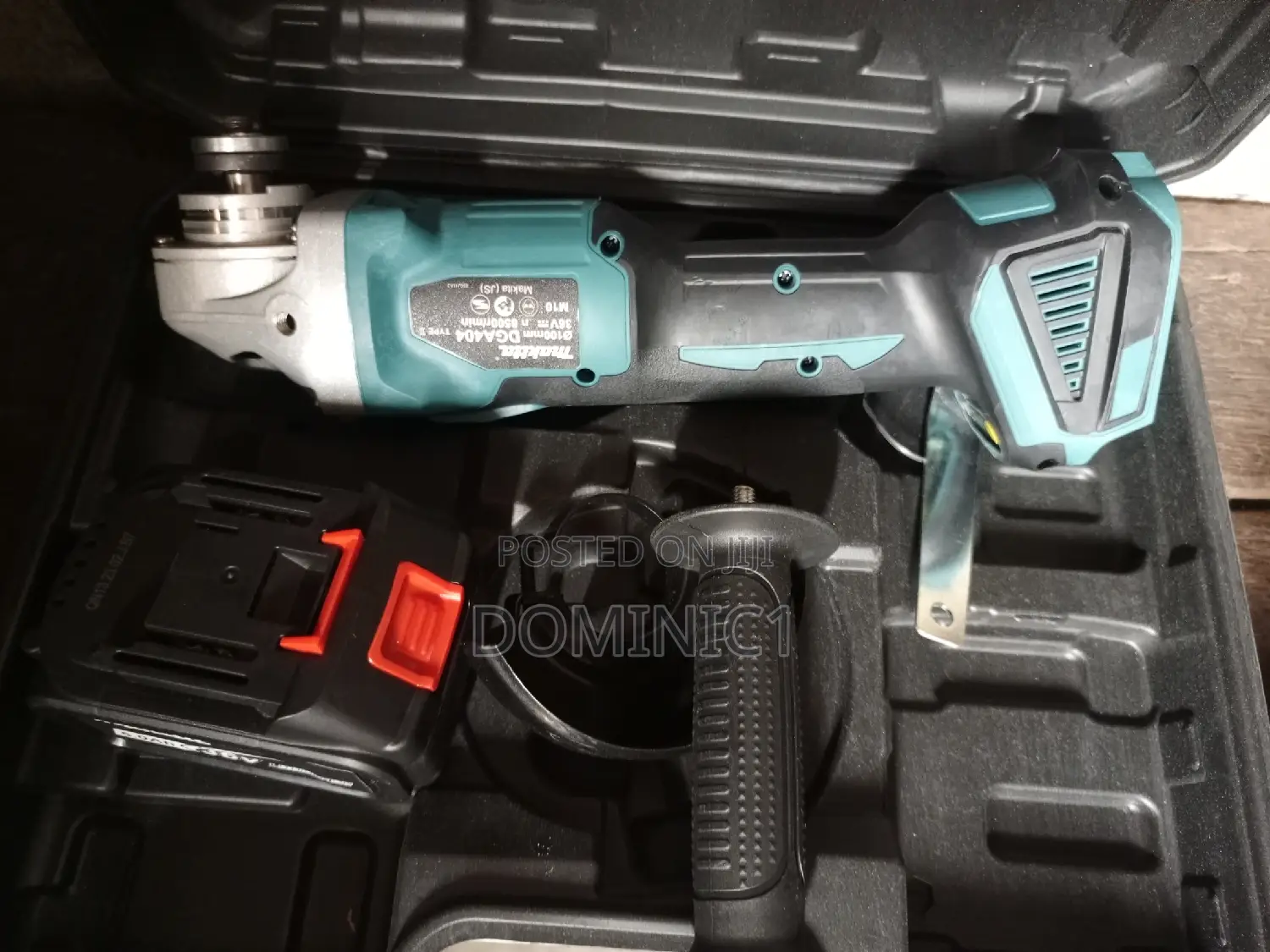 Makita Cordless Cutting Machine