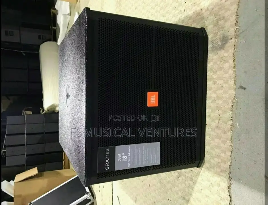 JBL SRX 718 Single Subwoofer and Single Speaker System