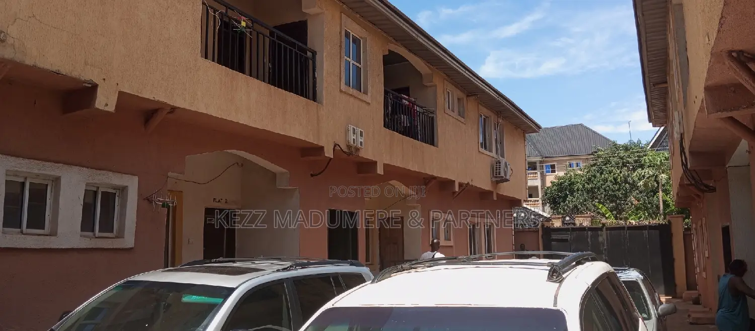 20bdrm Block of Flats in New Haven, Enugu , for sale