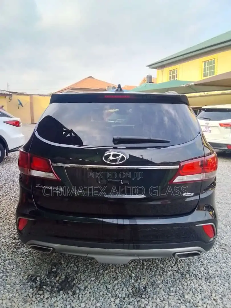 Hyundai Santafe 2017 Windscreen Available as Seen