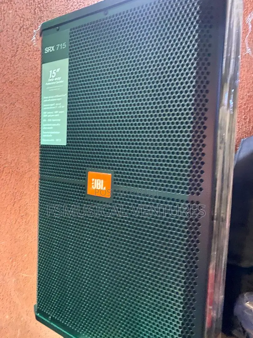 JBL SRX 715 15" Two Ways Professional Speakers