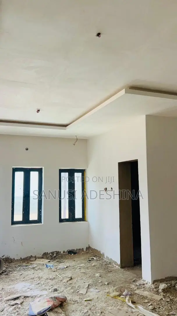 4bdrm Duplex in Jahi Abuja Nigerian for sale