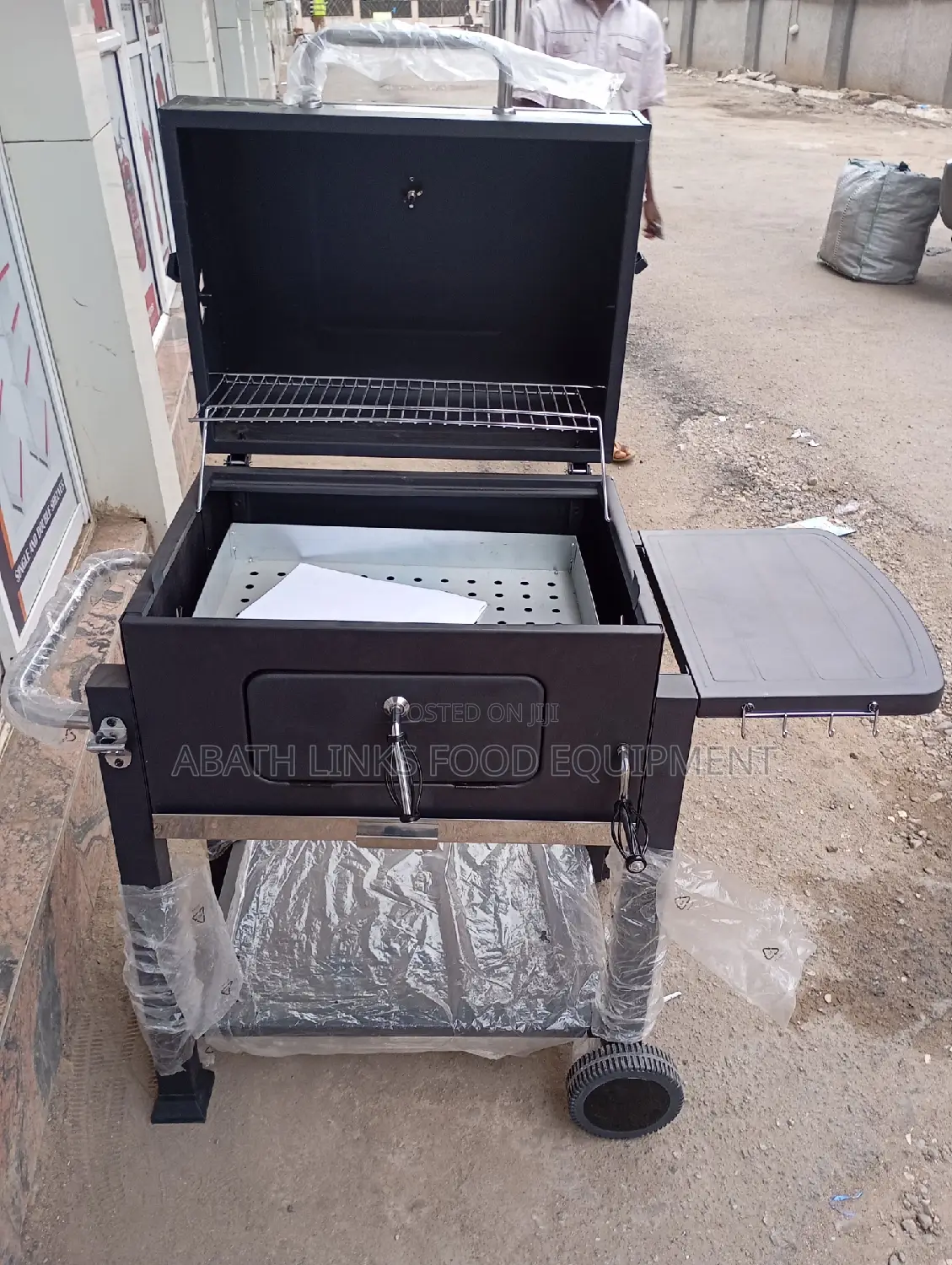 Charcoal BBQ Grill Machine