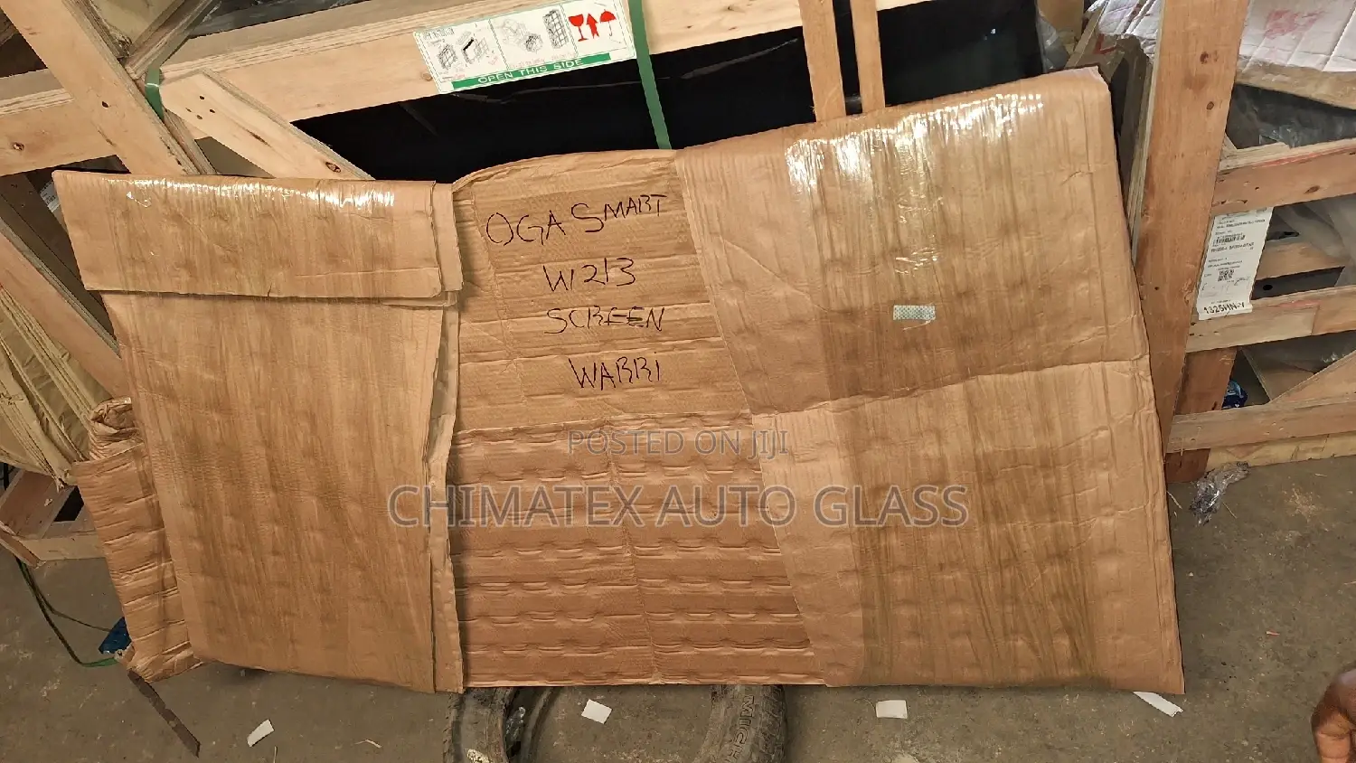 E300 2019 Windscreen Going for Waybill