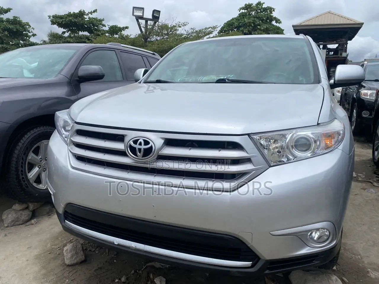 Toyota Highlander SE 3.5L 4WD 2013 Silver