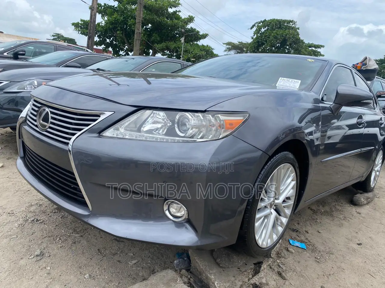 Lexus ES 350 FWD 2015 Gray