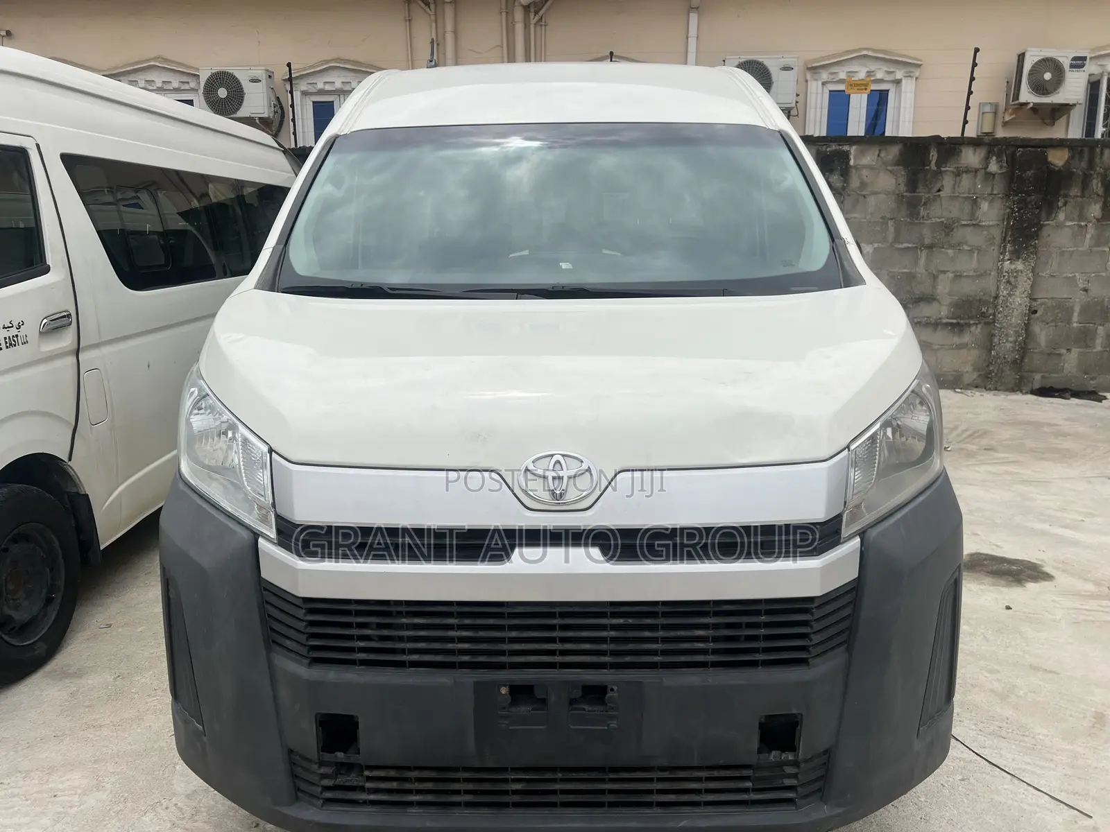 Toyota HiAce 2019 Silver