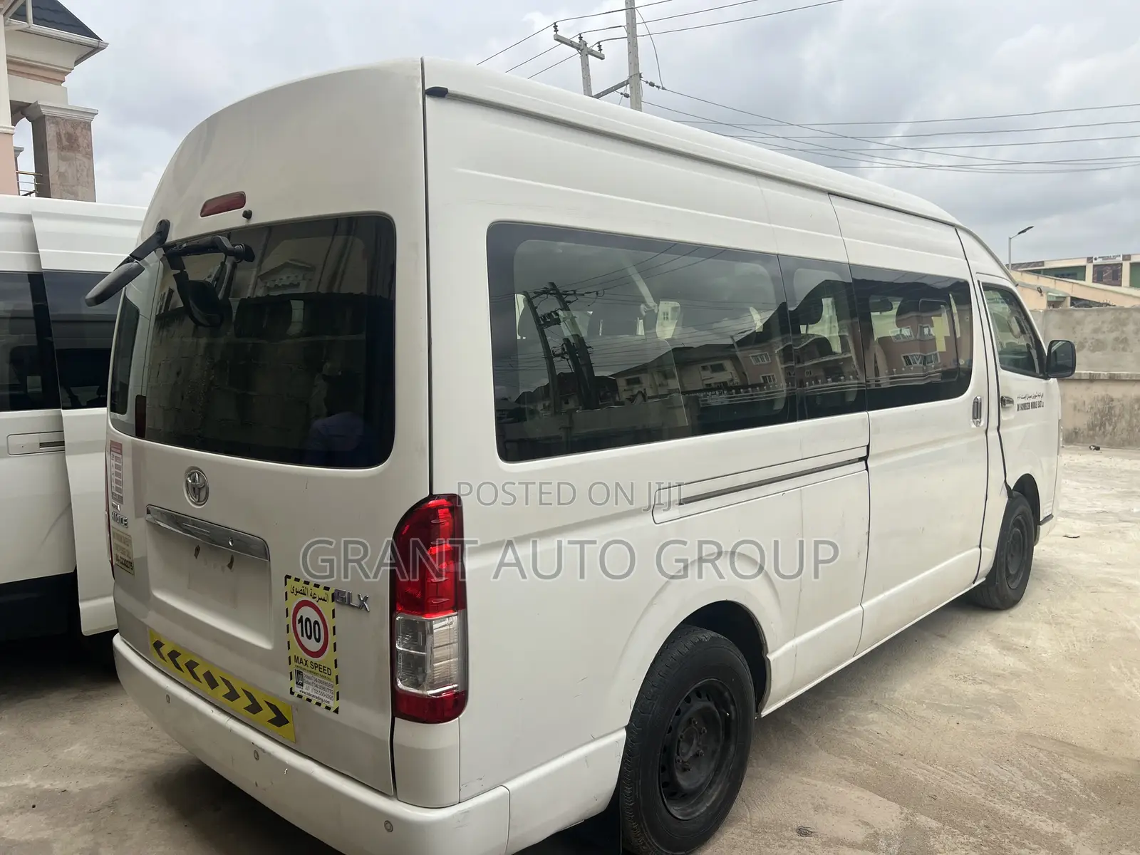 Toyota HiAce 2016 White