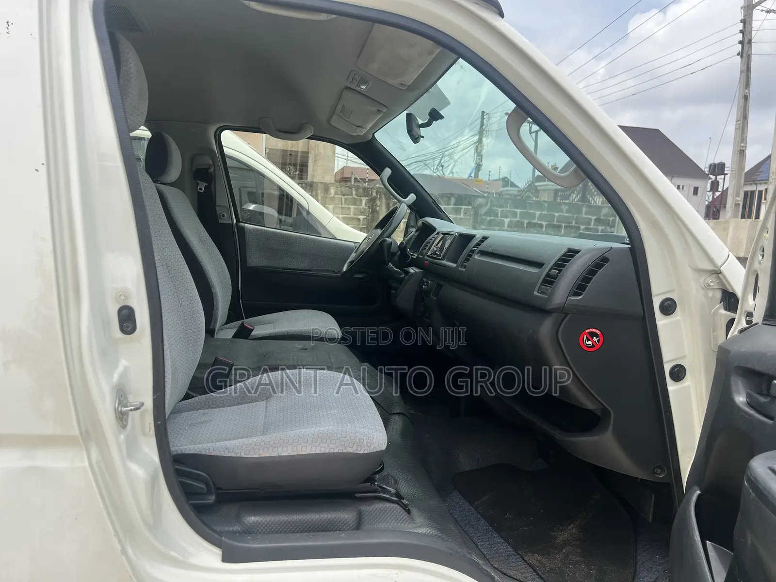 Toyota HiAce 2016 White