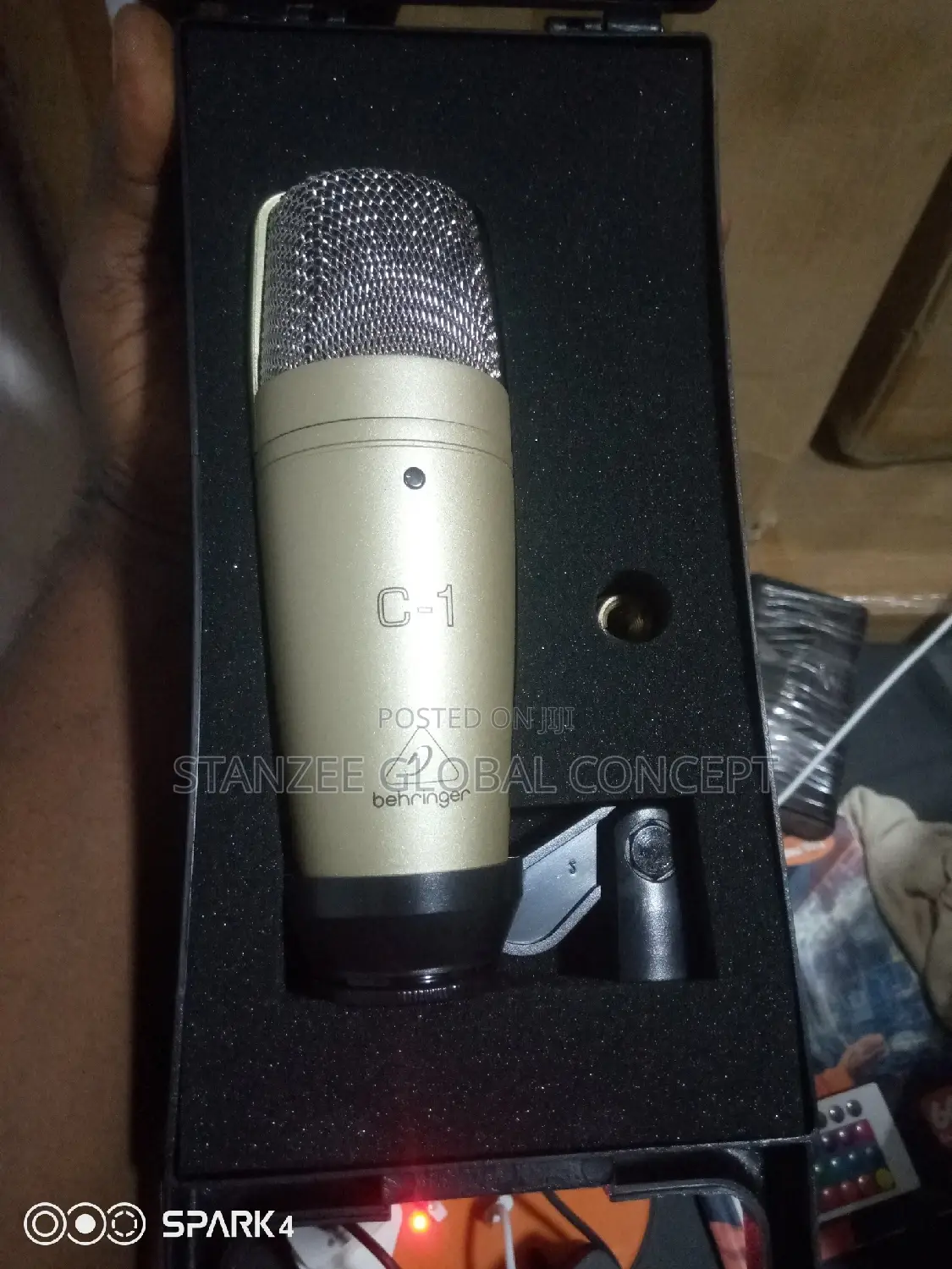 Behringer C-1 Studio Condenser Microphone