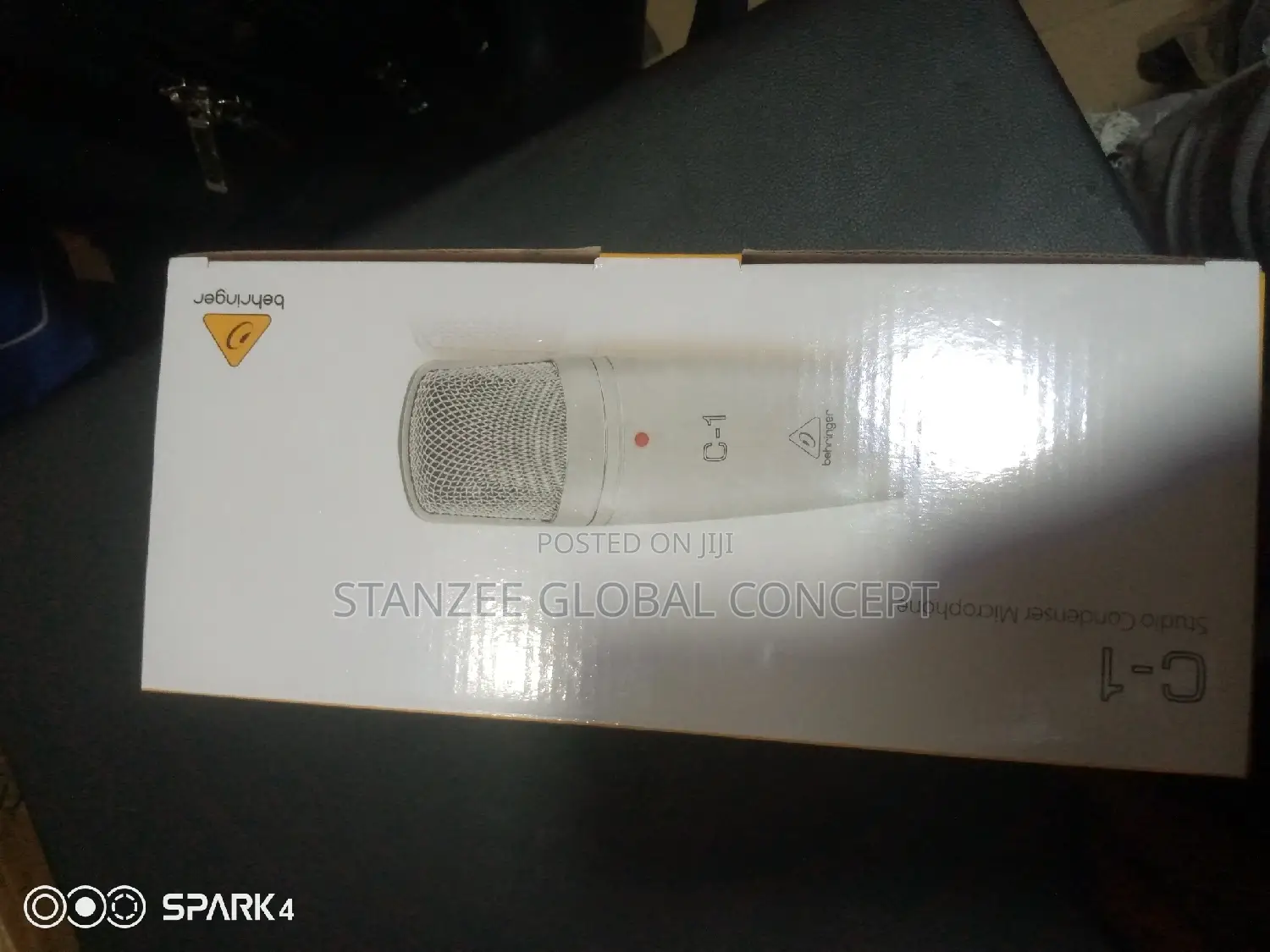 Behringer C-1 Studio Condenser Microphone