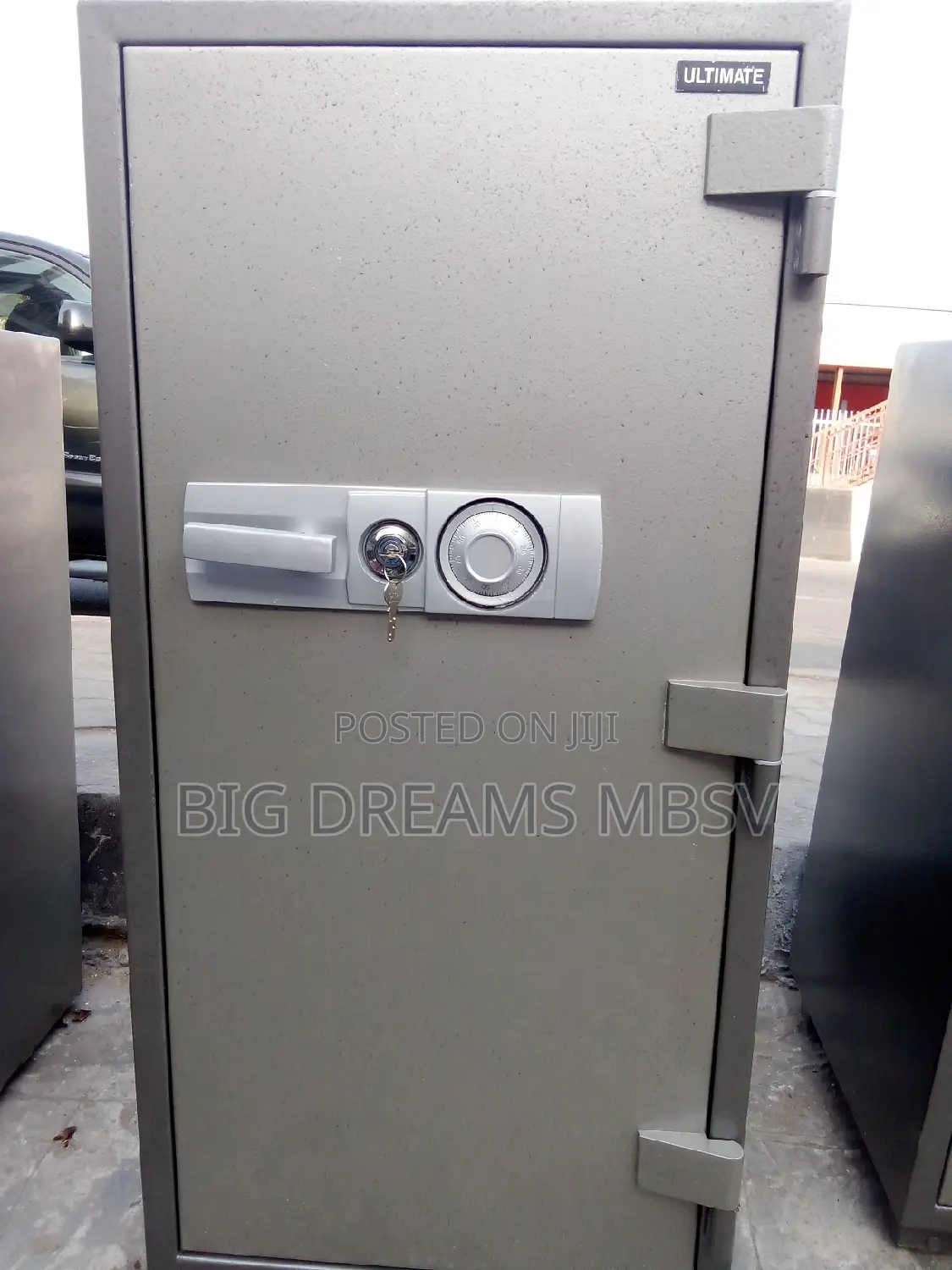 MN 009 Ultimate Fireproof Safe