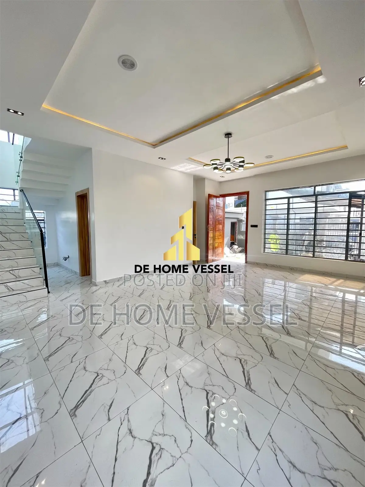5bdrm Duplex in Lekki for sale