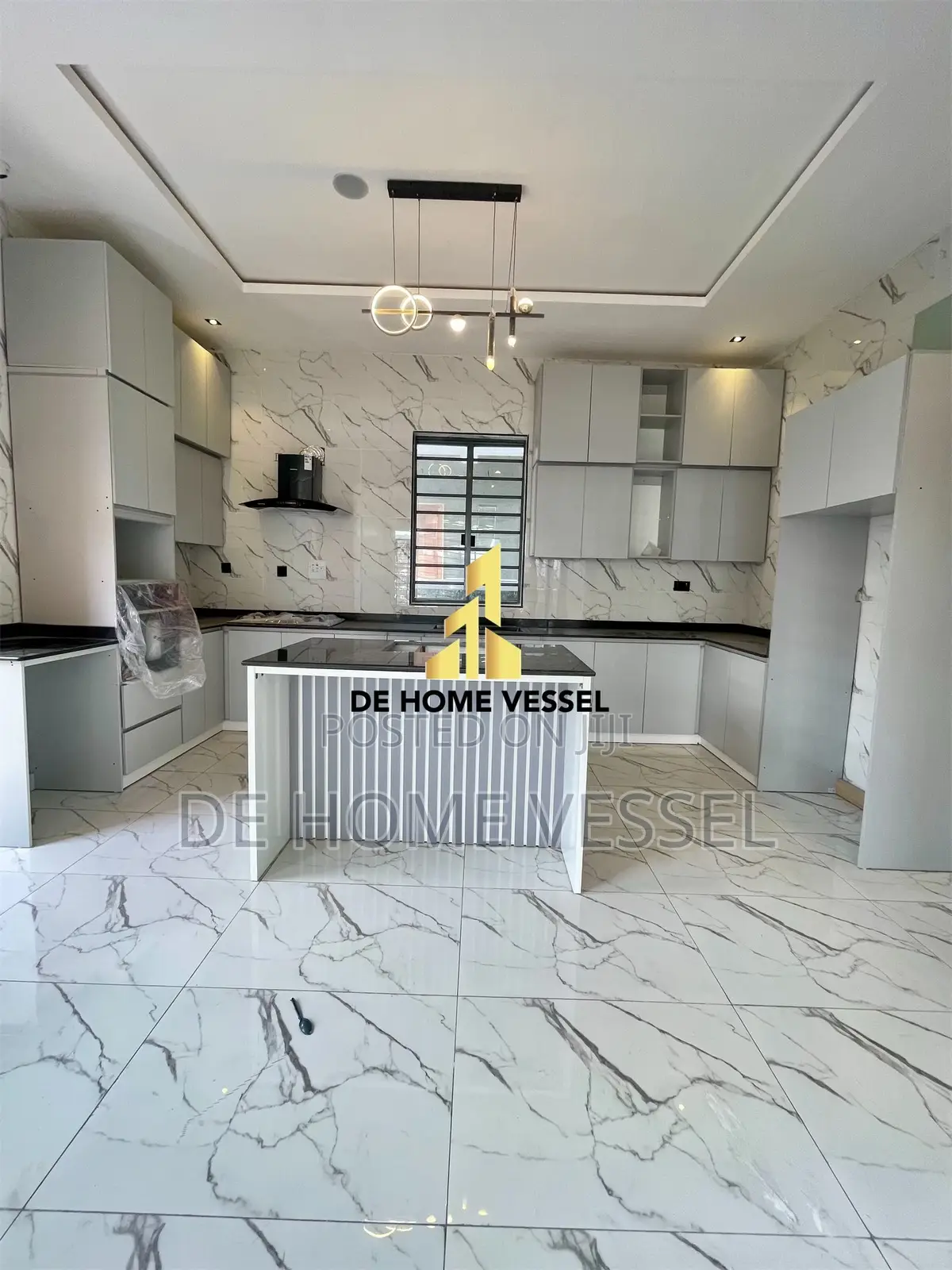 5bdrm Duplex in Lekki for sale