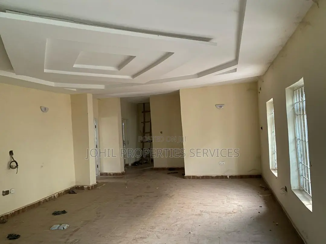3bdrm Bungalow in Apo District for sale