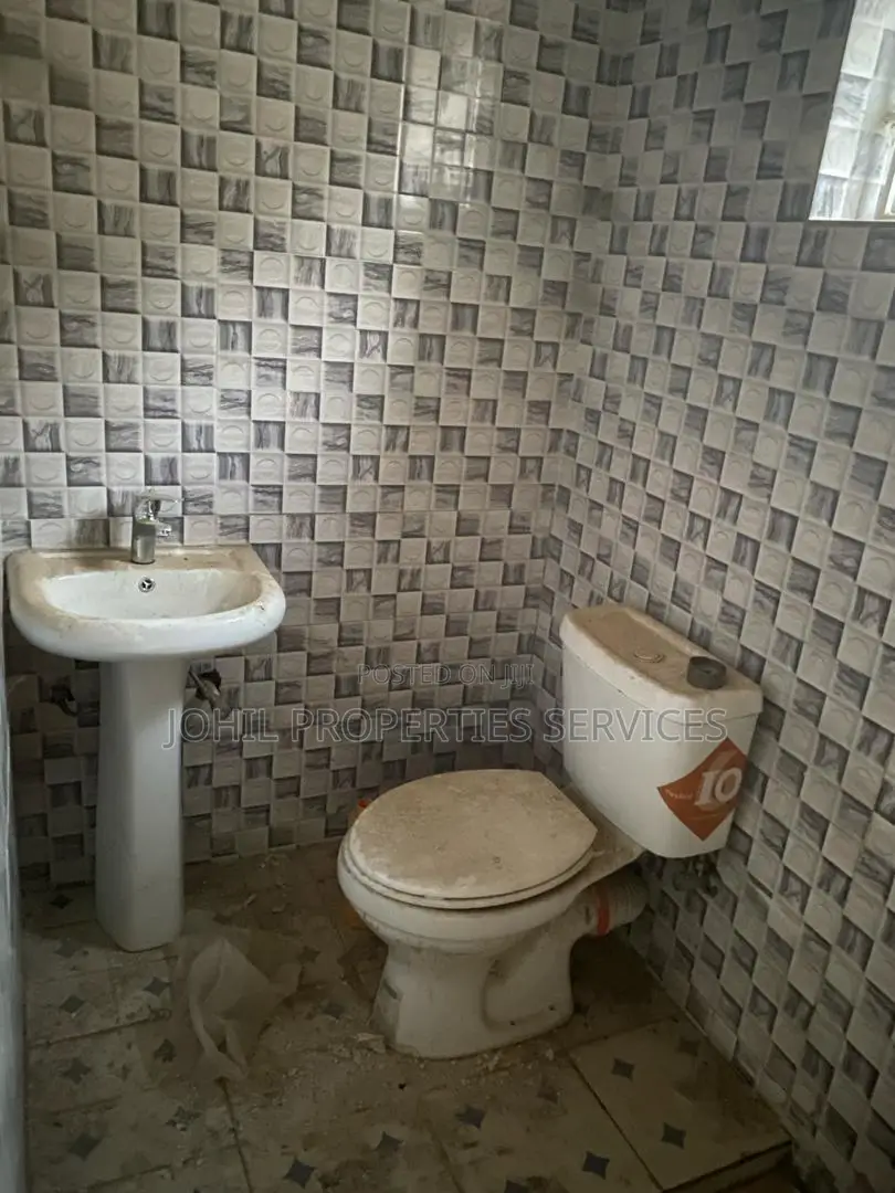 3bdrm Bungalow in Apo District for sale