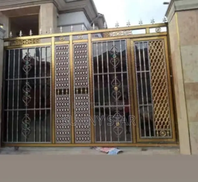Stainless Gates Hand Rail Glass Rails