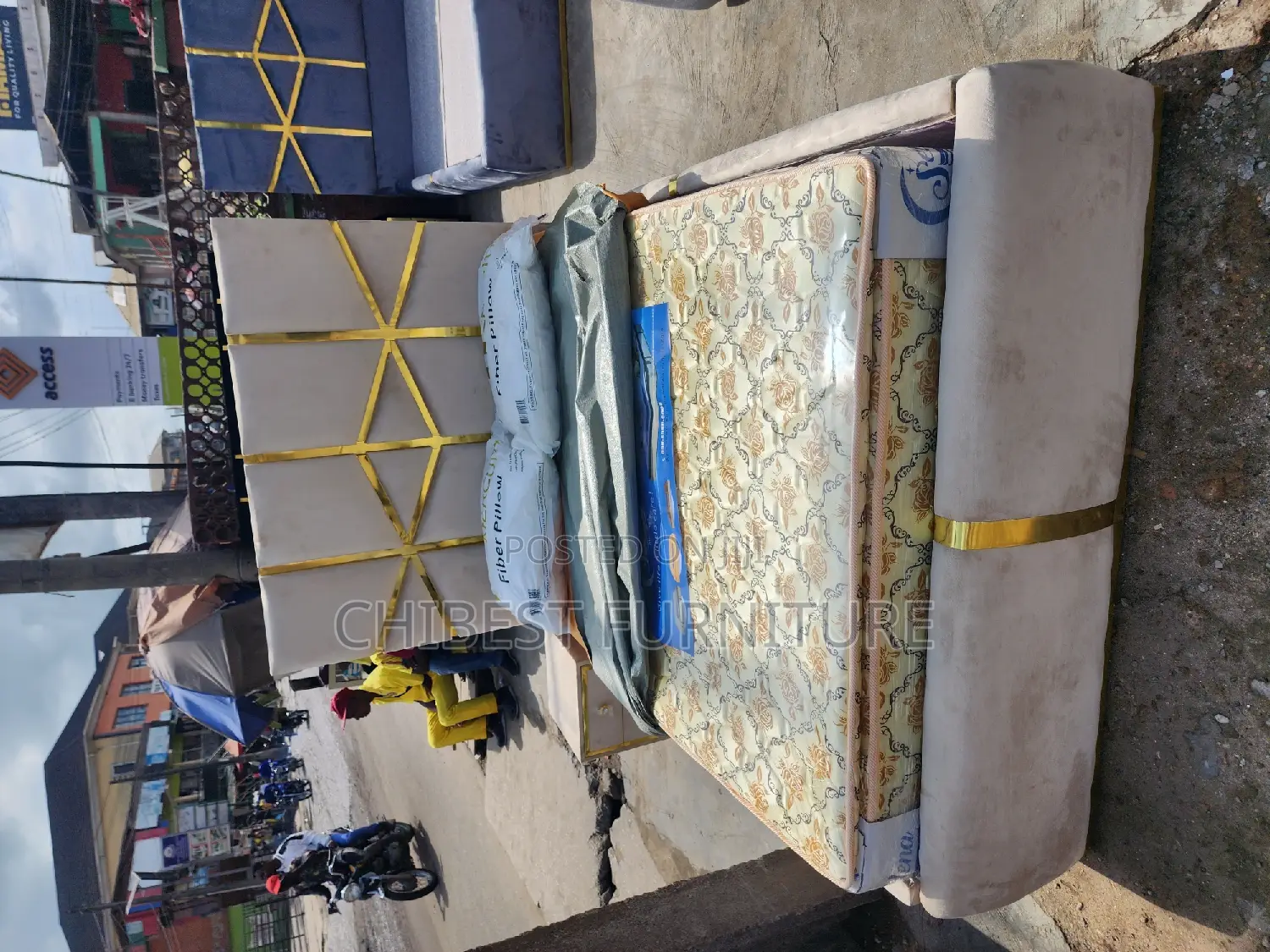 Quality 4.5by6 Upholstery Padded Bed Frame With One Bed Side