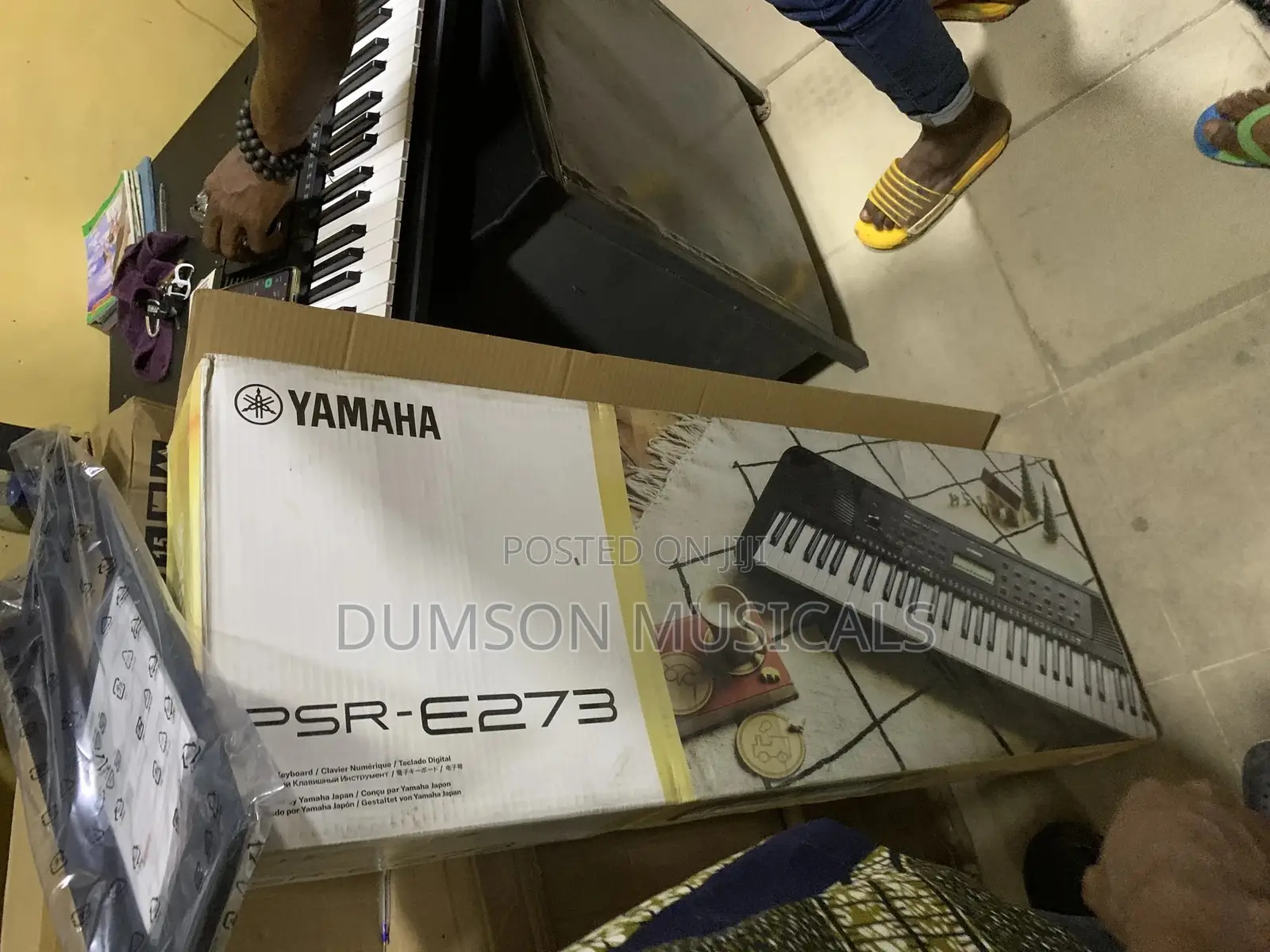 PSR-E273 Yamaha Keyboard