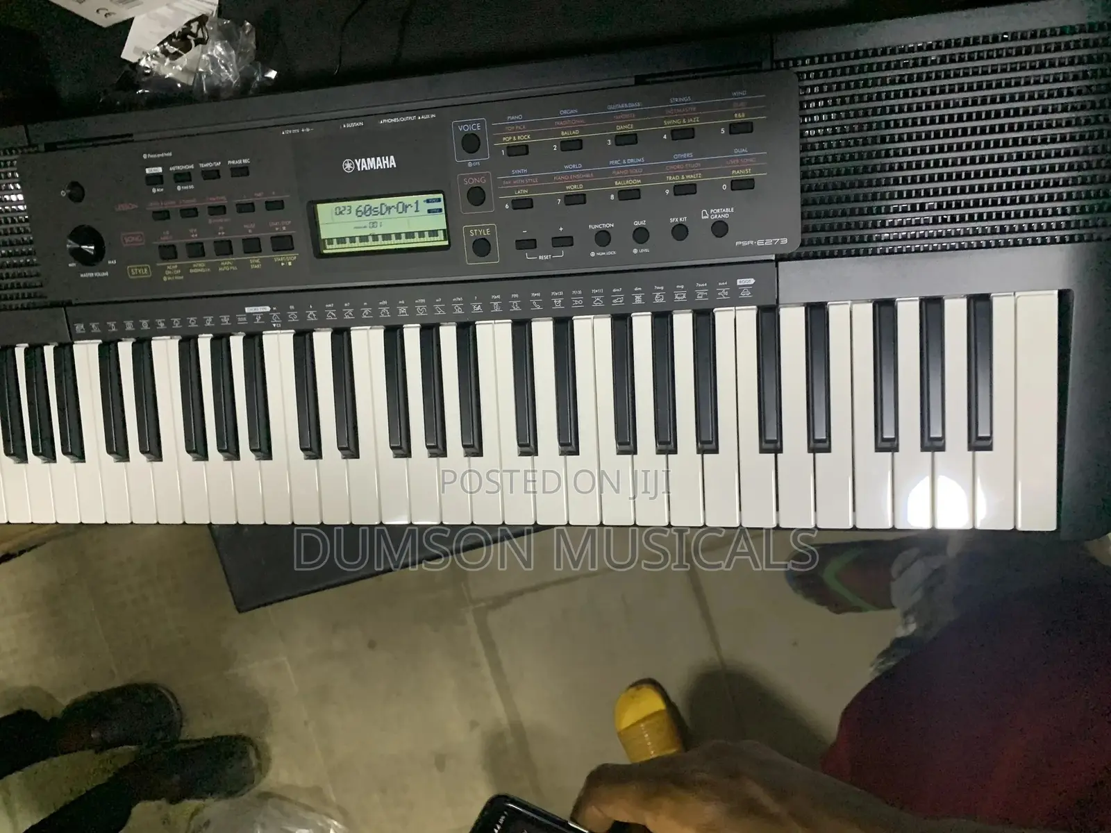 PSR-E273 Yamaha Keyboard