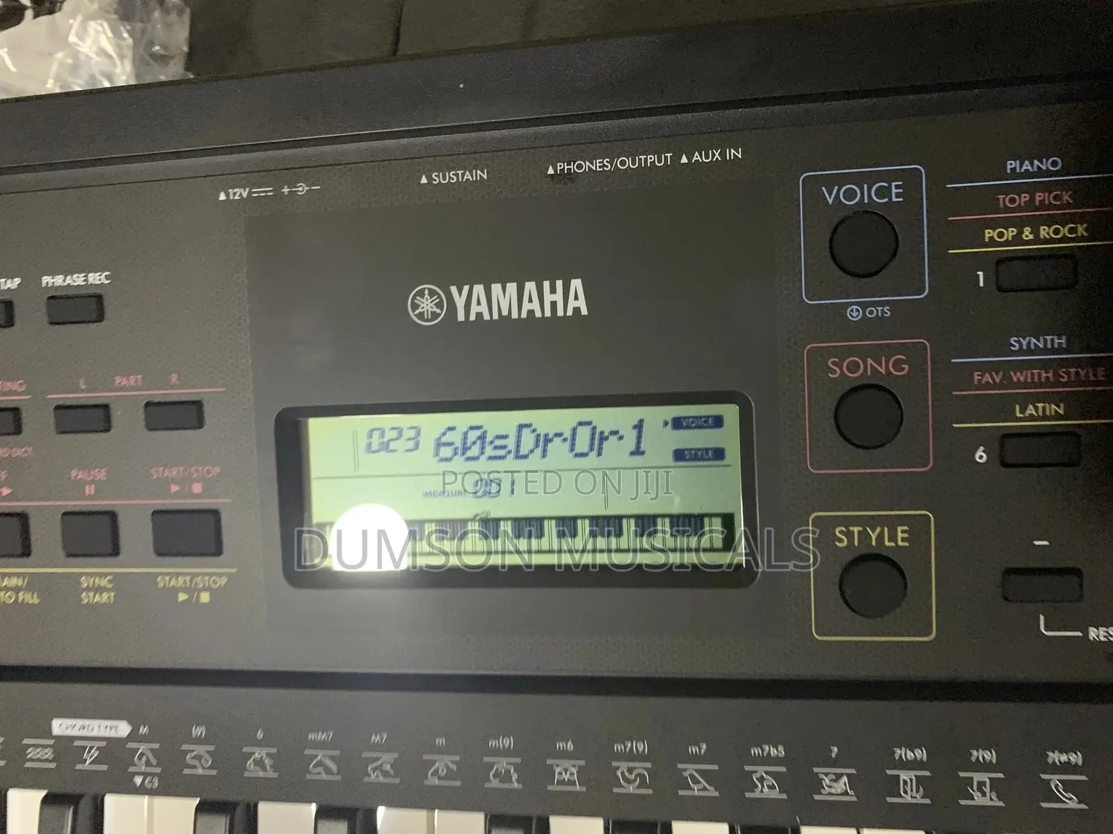 PSR-E273 Yamaha Keyboard