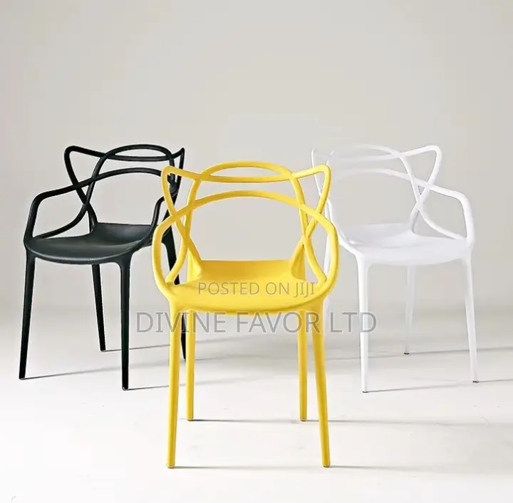 Eleganza Plastic Chair for Restaurant.