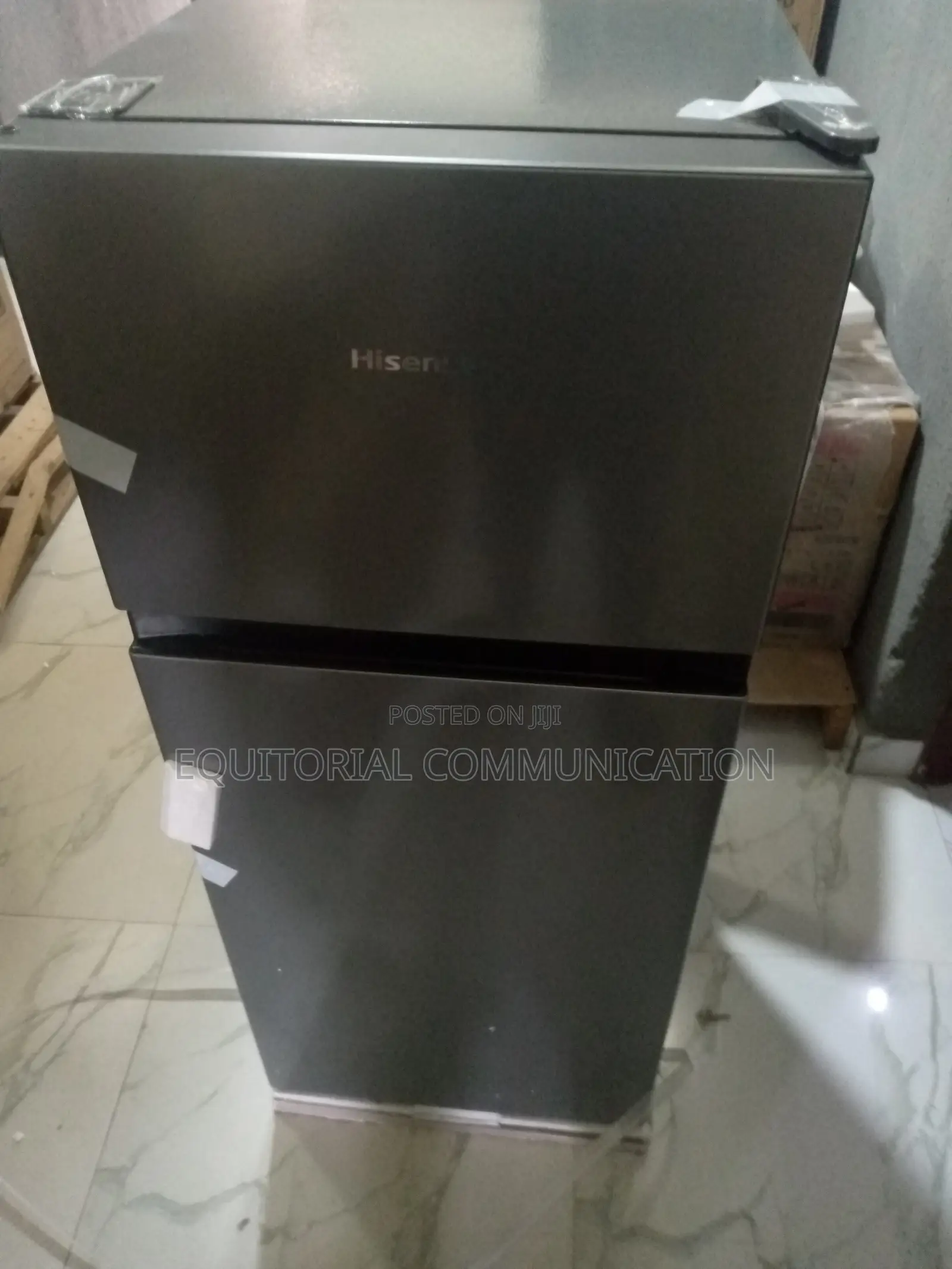 Hisense 172dr 124 Liters Top Freezer Refrigerator