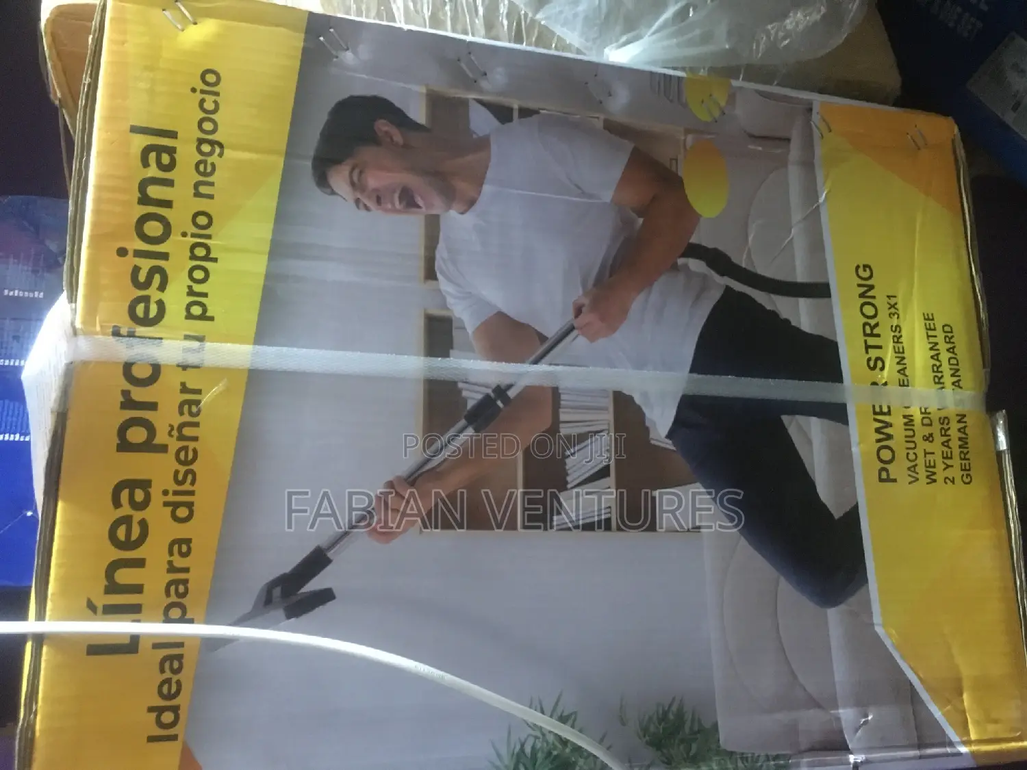 Vacuum Cleaner Wet and Dry and Also Blower 20l