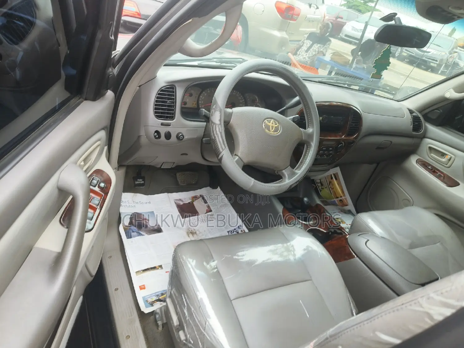 Toyota Sequoia 2004 Gray