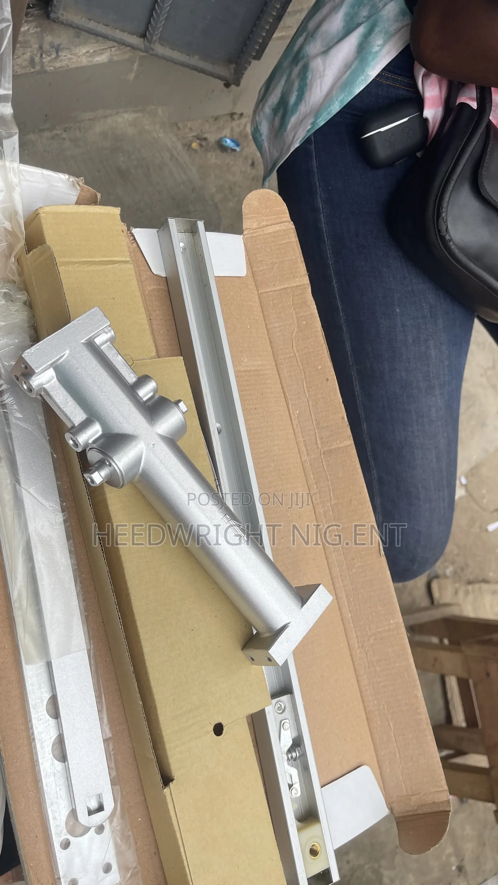 Concealed Door Closer
