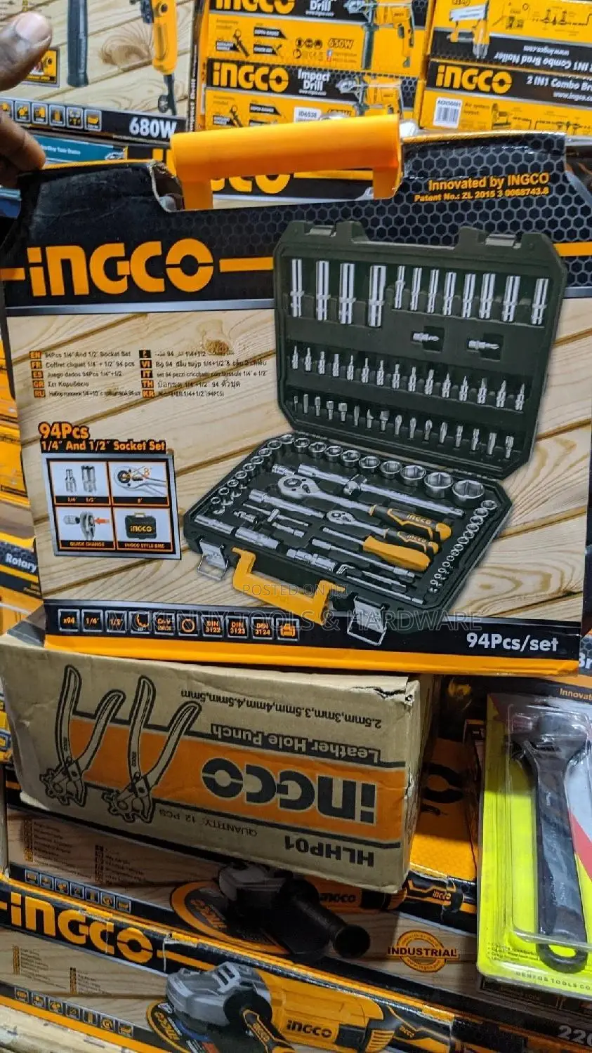 Socket Set 1/4 "And 1/2" With Ratchet 94 Pcs.