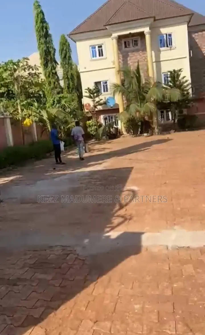 For Sale : Functional 24 Rooms Hotel Enugu,