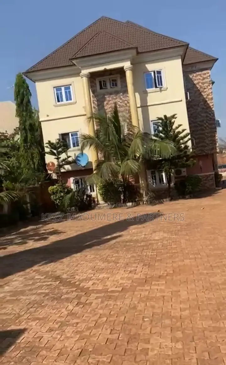 For Sale : Functional 24 Rooms Hotel Enugu,