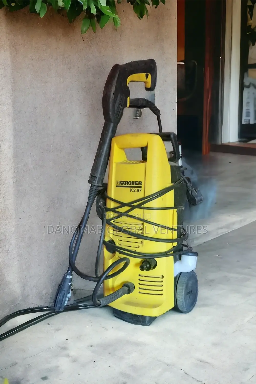 Karcher .97 High Pressure Washer With Inbuilt Soap Tank