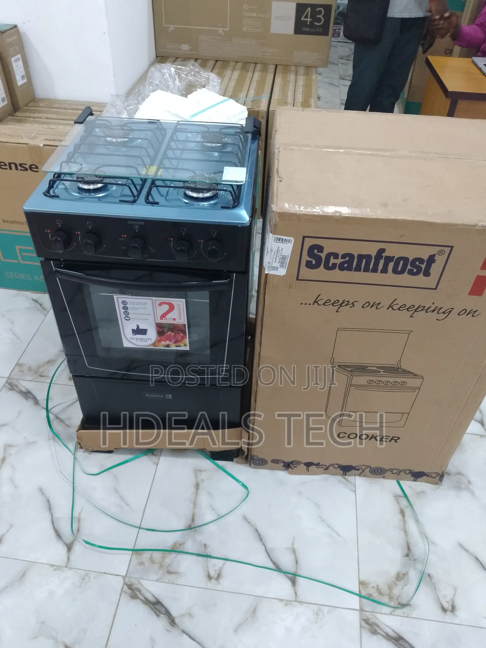Scanfrost 4 Burners Standing Gas Cooker With Oven.