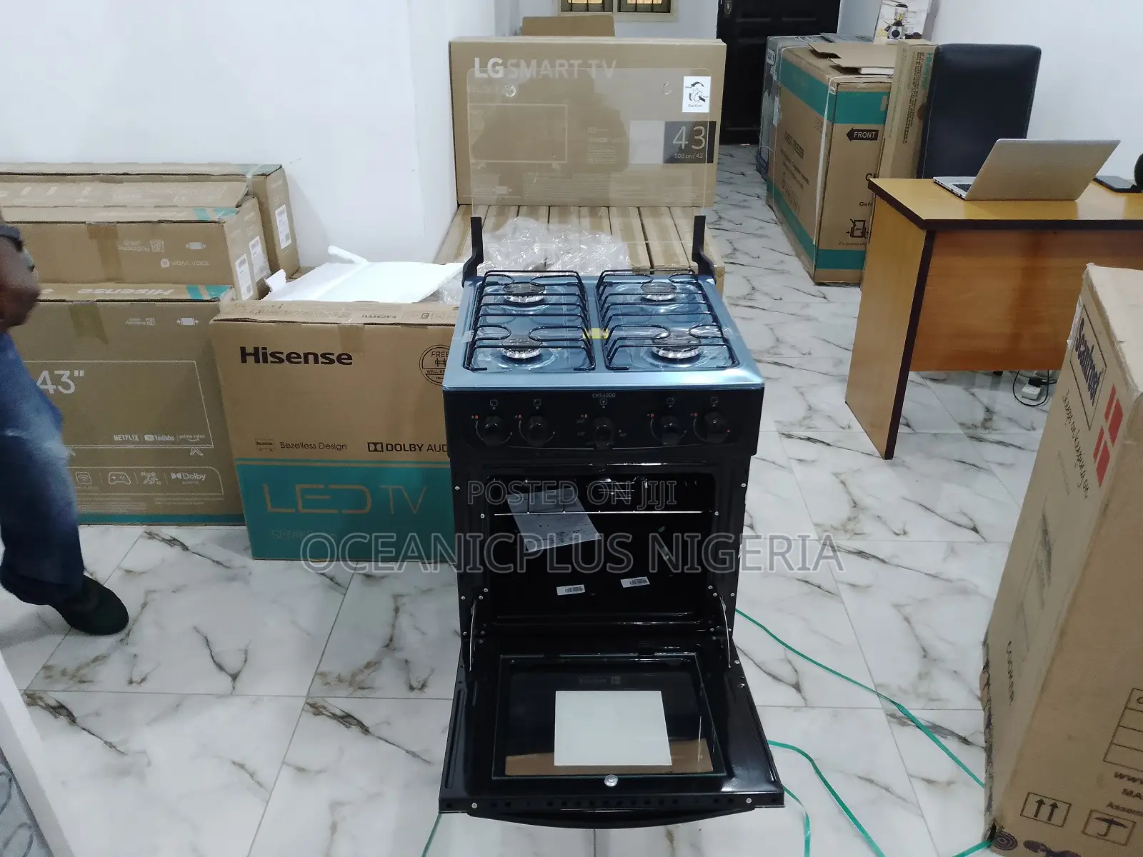 Reliable Scanfrost 4 Burner and Oven