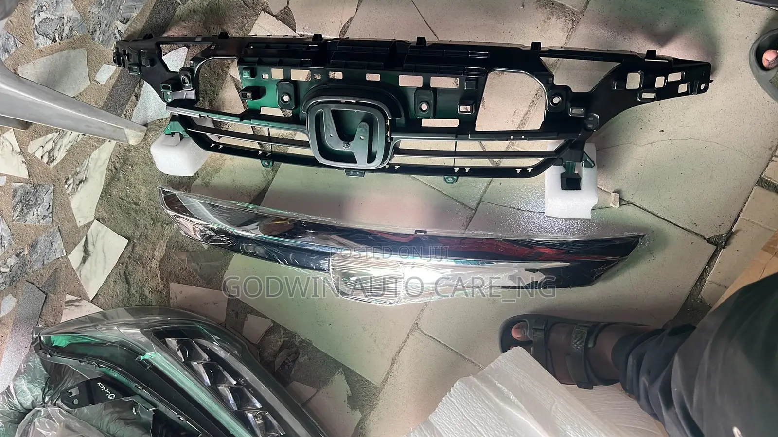 Front Grille 2022 Honda Accord