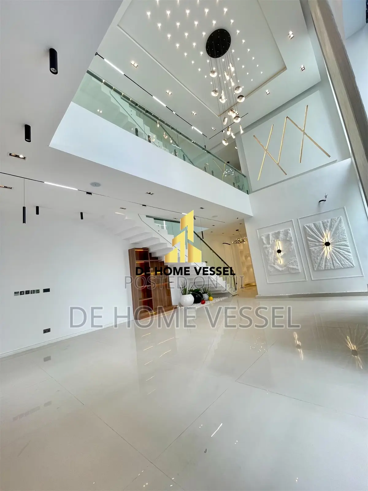 5bdrm Duplex in Osapa london for sale