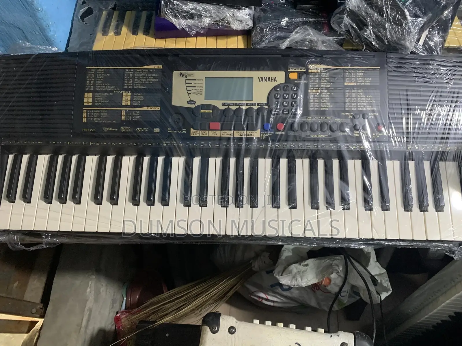Uk-Used Yamaha Keyboard PSR-225
