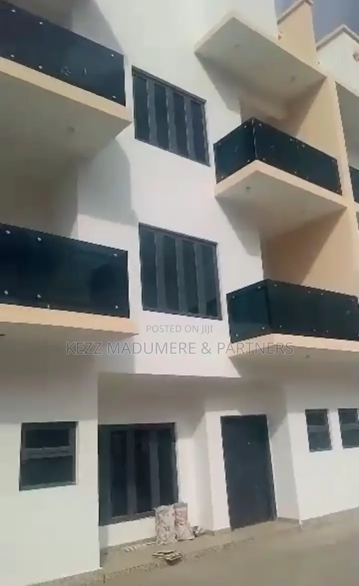 4bdrm Duplex in Guzape Main for sale