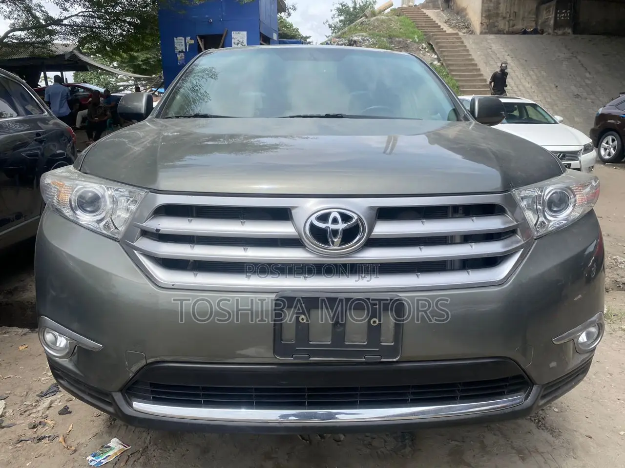 Toyota Highlander Limited 3.5l 4WD 2013 Gray
