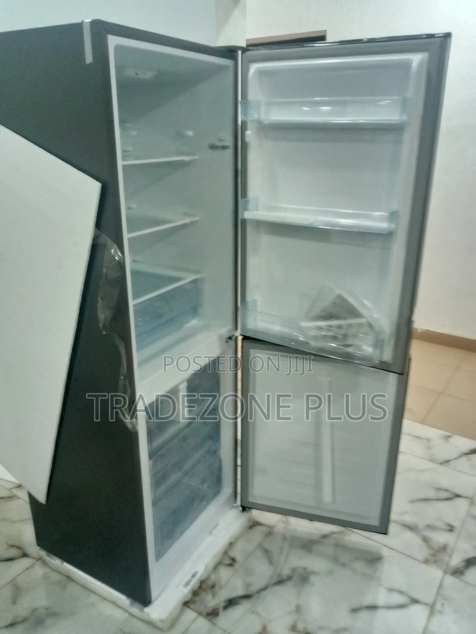 Hisense Grey 225L Refrigerator